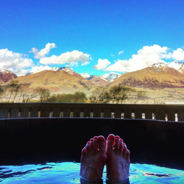 hot tub, spa pool, Kinloch Lodge NZ, Kinloch New Zealand, Glenorchy NZ
