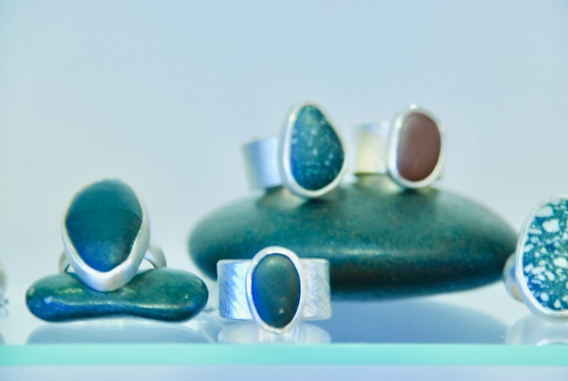 gemstone rings by Pamela Nelson; the arts trail in Golden Bay, Takaka, New Zealand
